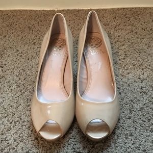 Brand New Size 7 Vince Camuto Nude Peep Toe Heel